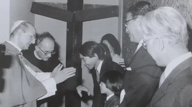 La croce di Kenjiro Azuma