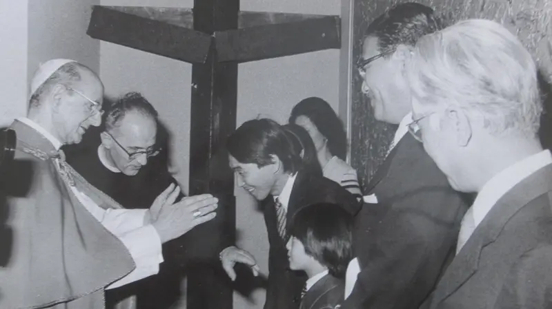La croce di Kenjiro Azuma