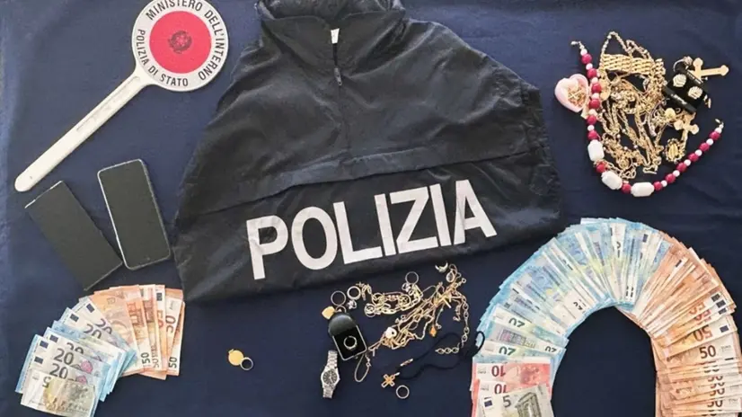 La refurtiva recuperata dalla Polizia