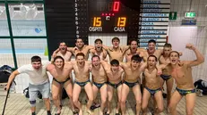 Tutta la gioia del Waterpolo Brescia, in finale nei play off di serie B di pallanuoto