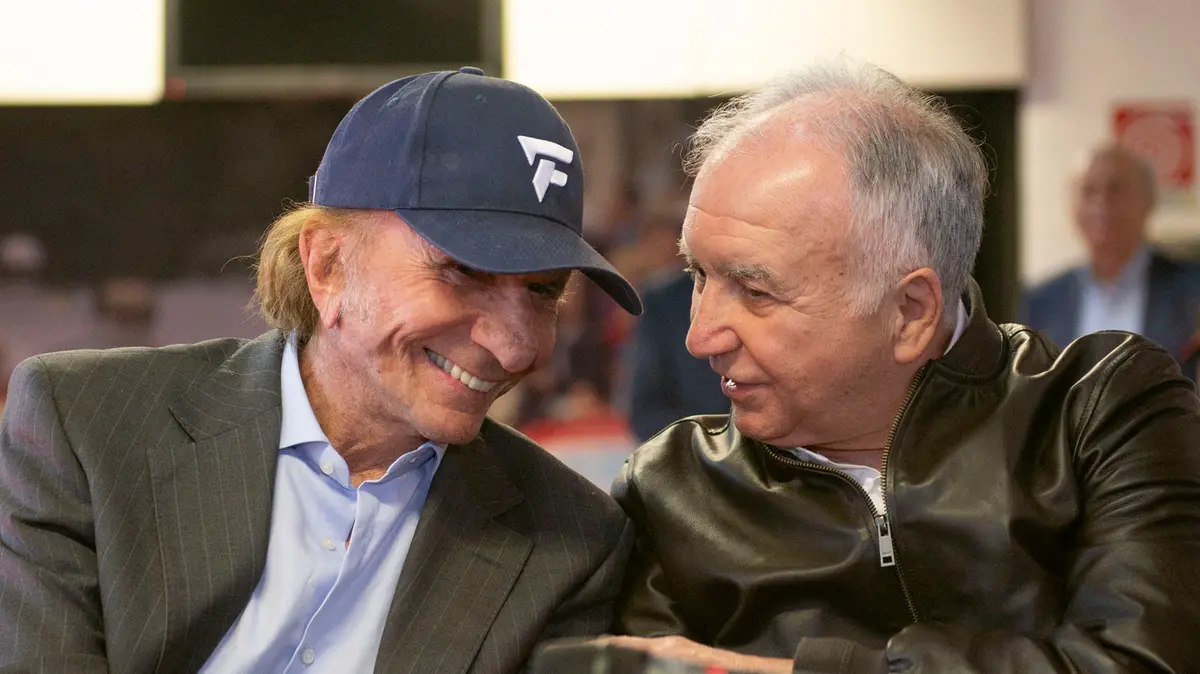 Emerson Fittipaldi e Bruno Giacomelli durante la presentazione di ieri - Foto Newreporter Papetti @ www.giornaledibrescia.it