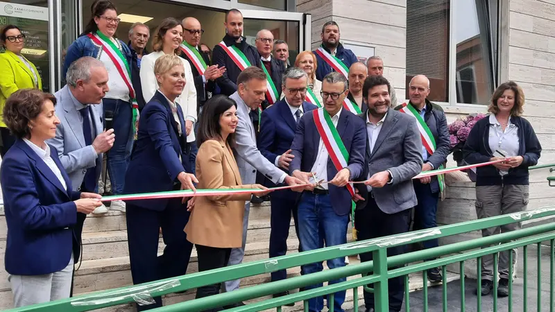 Il taglio del nastro della Casa di comunità di Breno