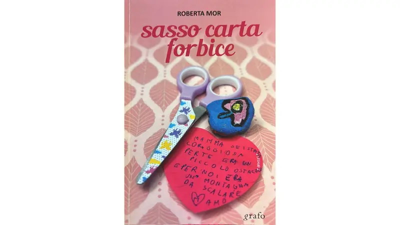 La copertina del libro «Sasso, carta, forbice»