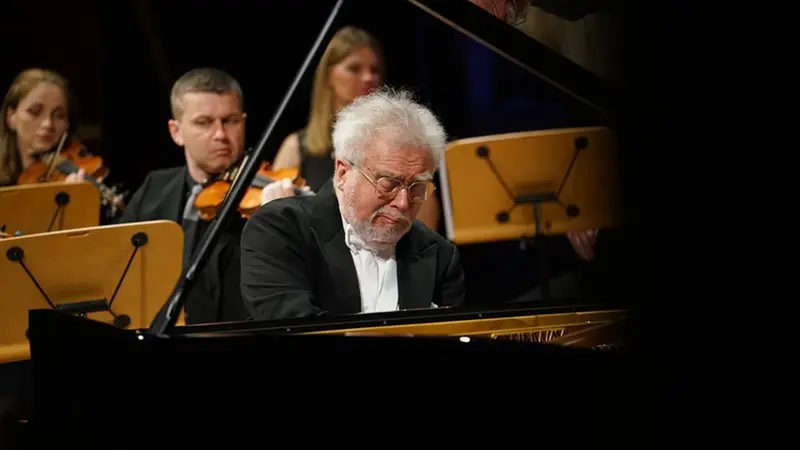 Sul palco Boris Petrushansky - Foto Facebook