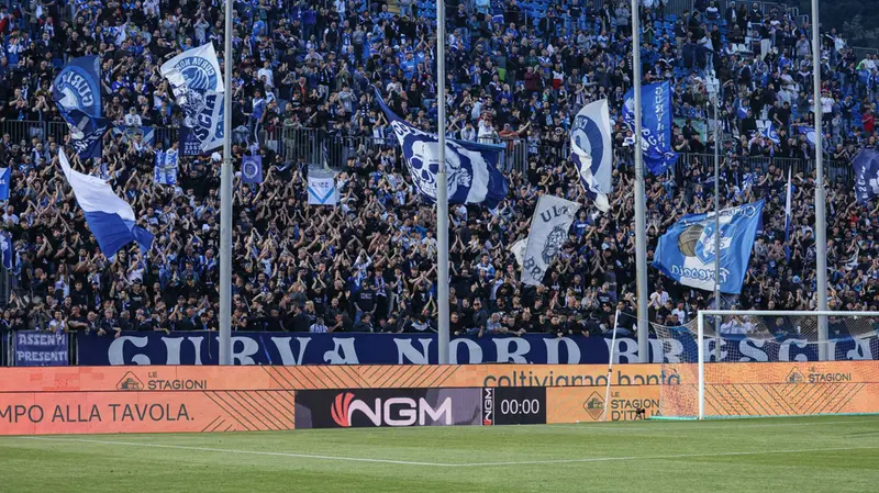 La Curva Nord del Brescia - Foto New Reporter Nicoli © www.giornaledibrescia.it