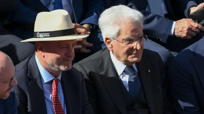 Mattarella in tribuna - Foto Ansa © www.giornaledibrescia.it