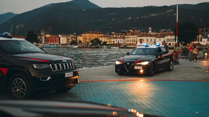 Carabinieri sul lago d'Iseo