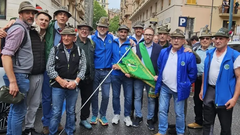 Il gruppo Alpini di Marone - © www.giornaledibrescia.it