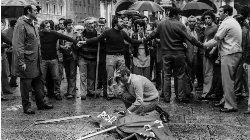 «Fotografi nella Strage – Brescia 28 maggio 1974», la presentazione del libro al GdB