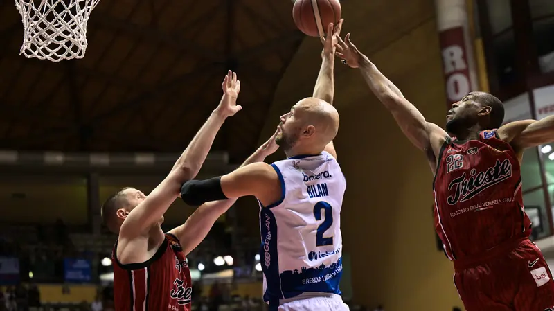 Miro Bilan miglior realizzatore in gara 3 contro Trieste - © Foto Ciamillo - Castoria