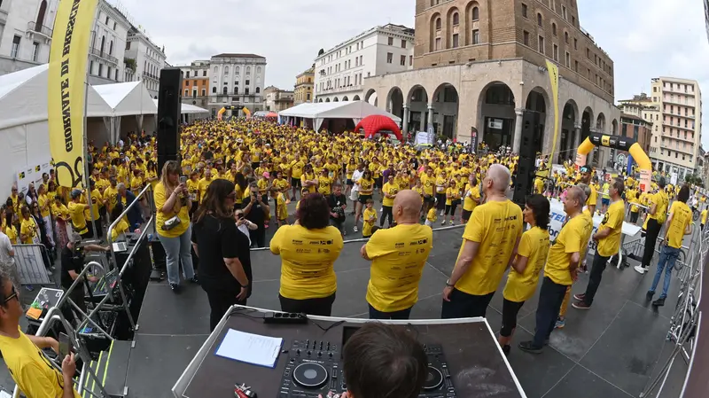 La foto-ricordo dell'edizione 2025 che aiutò Ail a sostenere i lavori del reparto pediatrico di trapianto del midollo al Civile