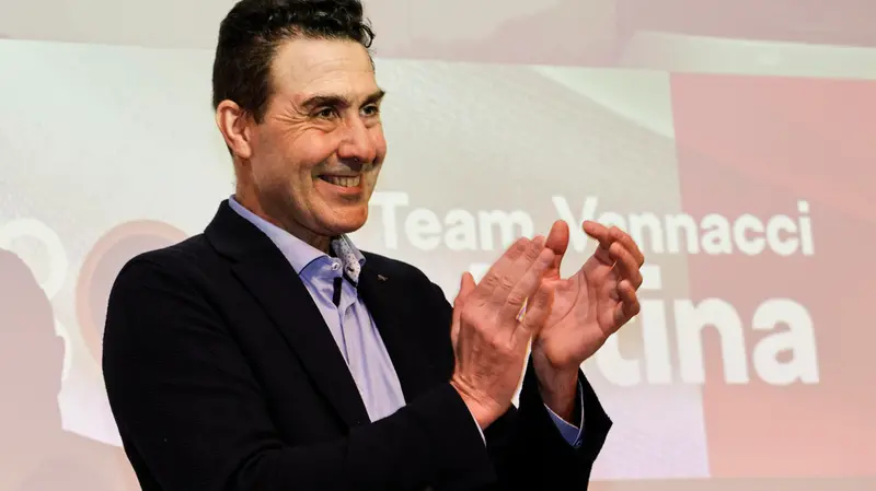 Roberto Vannacci guida Futuro Nazionale