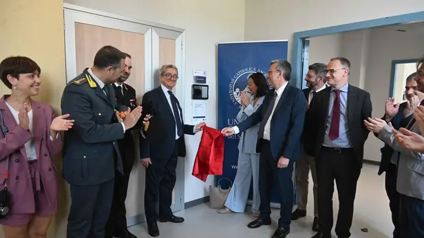 La cerimonia per l'aula della Cattolica dedicata a Laura Bianchini