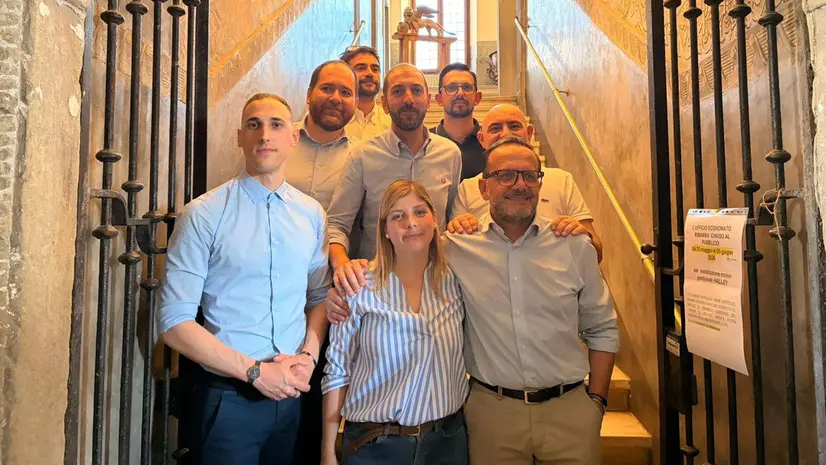 La nuova sindaca di Rovato, Valentina Bergo, al centro