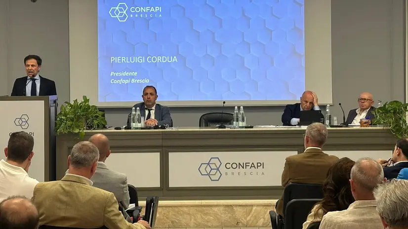 Un momento dell’assemblea di Confapi Brescia