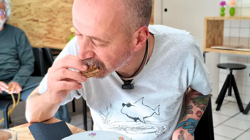 Michele Valotti, chef della trattoria La Madia di Brione, a colazione da Estratto