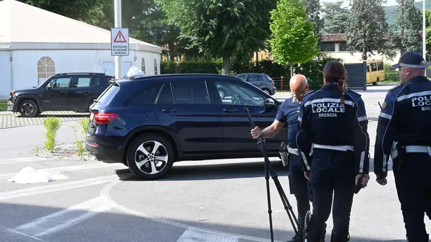 Il luogo dove è avvenuto l’investimento in via Caduti del Lavoro a Sant’Anna - Foto © www.giornaledibrescia.it