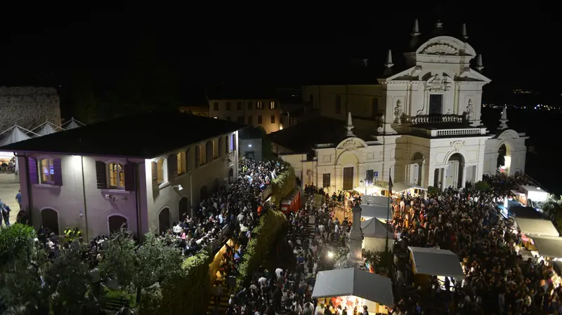 Cinque giorni di festa per celebrare il vino e il territorio