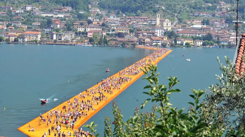 The Floating Piers