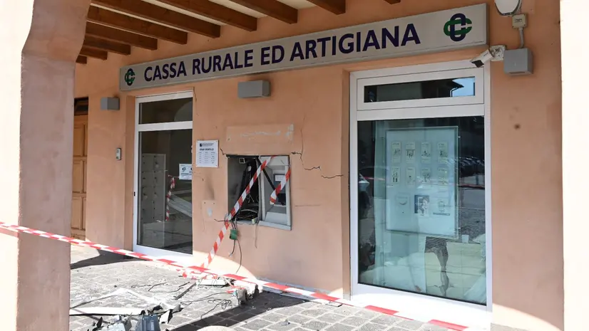 Il bancomat saltato a Comezzano Cizzago