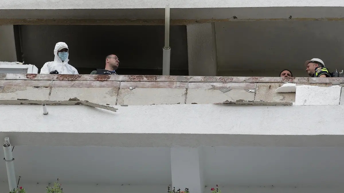 Il palazzo centrato dal drone che si presume russo a Galati, in Romania - Foto Ansa © www.giornaledibrescia.it