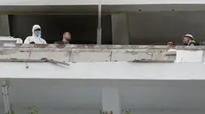 Il palazzo centrato dal drone che si presume russo a Galati, in Romania - Foto Ansa © www.giornaledibrescia.it