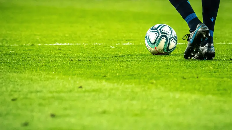 Un giocatore di calcio