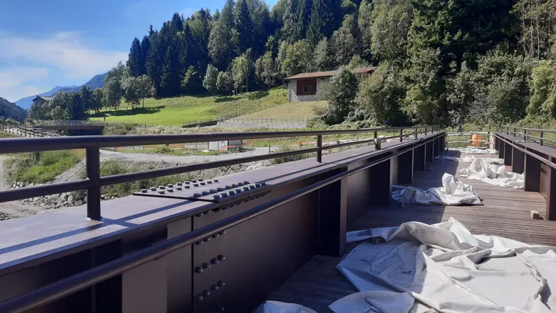 Il ponte che attraversa il fiume Oglio