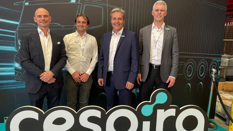 Alla guida di Cespira, da sinistra il cfo Christian Fife, il direttore Stefano Paoli, il ceo Carlos Gonzalez Barberan, il cto Scott Baker