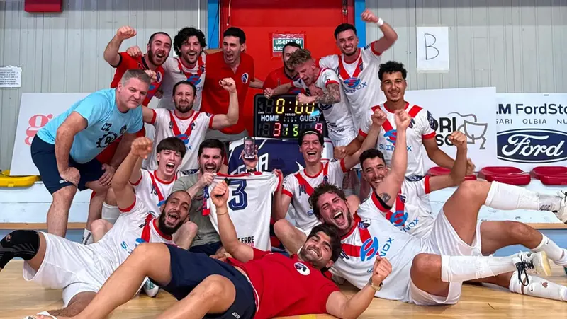 Il Brescia calcio 5 festeggia la vittoria contro l'Ichnos Sassari