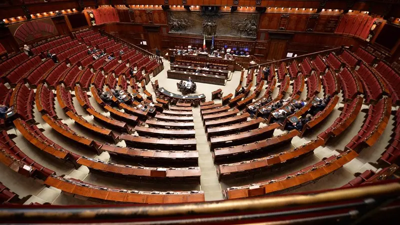 L'aula di Montecitorio, sede della Camera dei deputati - Foto Ansa © www.giornaledibrescia.it