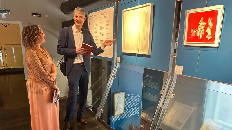 I curatori Anna Lisa Ghilardi e Leonardo Conti