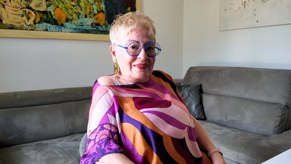L'elegantissima Nadia Vicenzi ci accoglie nella sua casa in Franciacorta