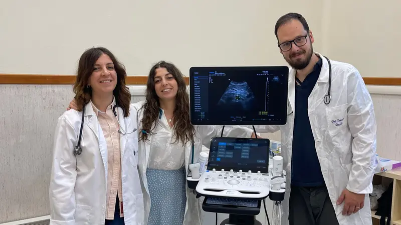 I tre medici dell'ambulatorio Mompiano cura con il nuovo ecografo carrellato