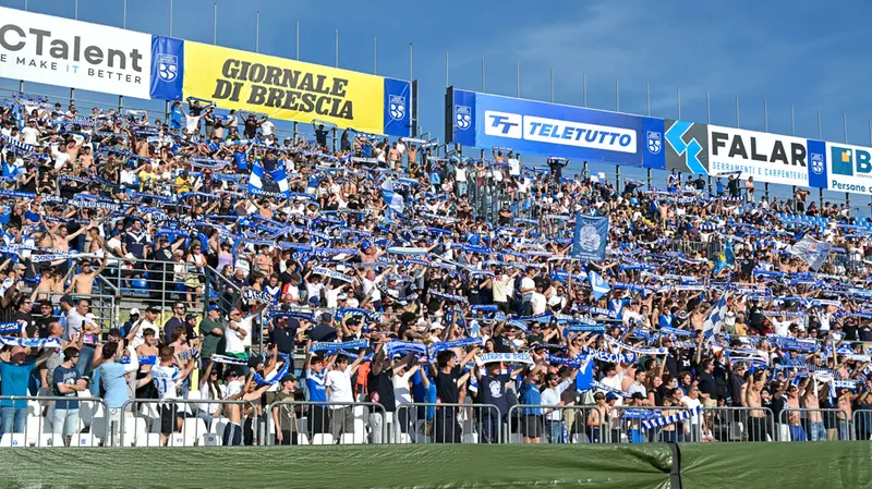 I tifosi del Brescia al Rigamonti per Ascoli-Brescia