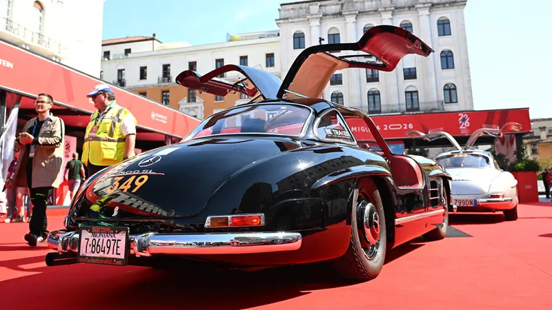 Sport Motori Mille Miglia 2026 punzonatura piazza Vittoria Lunedì pomeriggio nella foto un momento dell’evento 08/06/2026 Biasi@newreporter