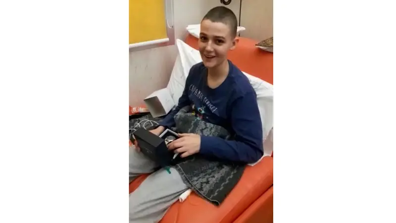 Lorenzo in ospedale il giorno del suo quindicesimo compleanno