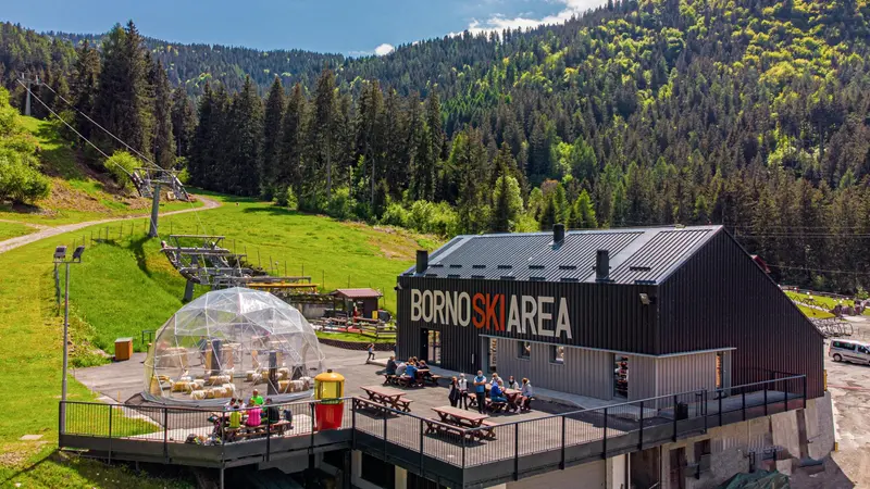 Chiusi impianti di risalita e rifugio, attività per l'estate attorno al bar