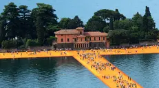 The floating piers all'isola di San Paolo