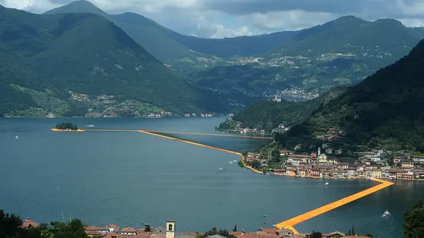 The floating piers, la passerella vuota prima dell'apertura