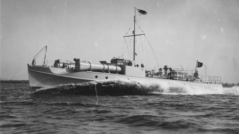 Una Schnellboat S-7 tedesca, come quella impiegata dai «corsari» del romanzo di Pérez-Reverte