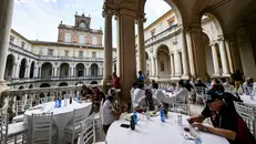 Mille Miglia 2026, la pausa pranzo a Palazzo Ducale a Modena