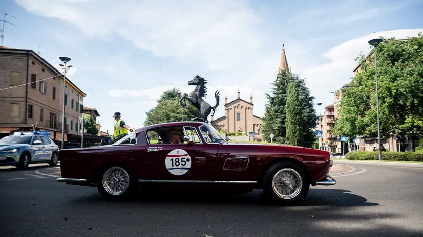 Mille Miglia 2026, il passaggio da Maranello