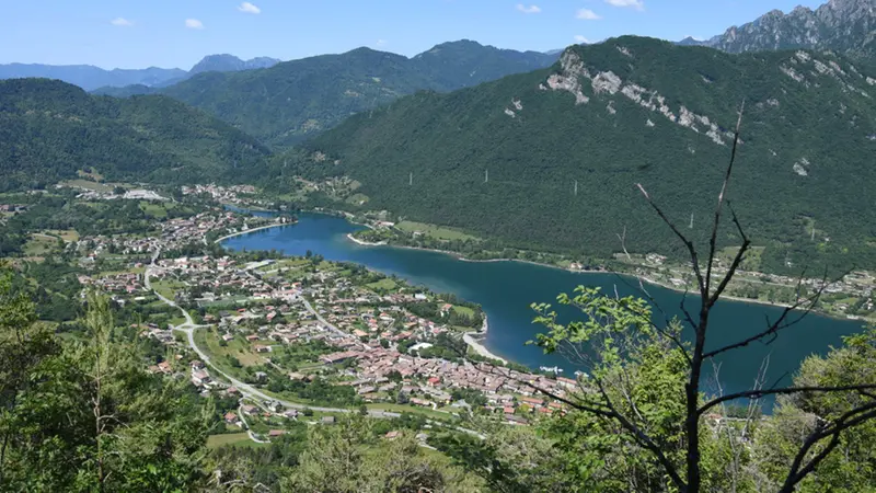 Il lago d'Idro dal Monte Croce di Perlè - © www.giornaledibrescia.it