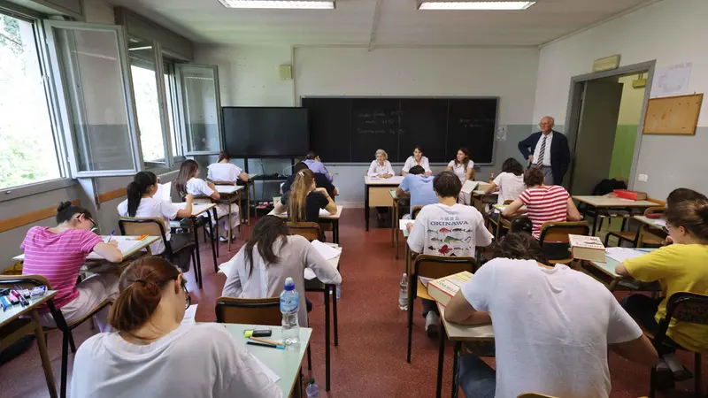In aula per le ultime prove scolastiche - © www.giornaledibrescia.it