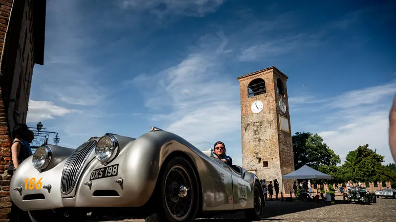 Mille Miglia 2026, il passaggio a Castelvetro Modenese