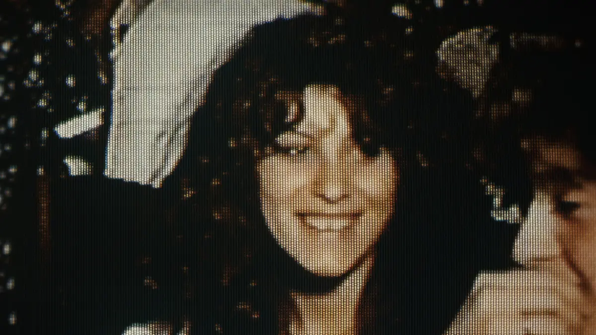 Il film racconta la storia di Luisa, la madre di Ceresoli