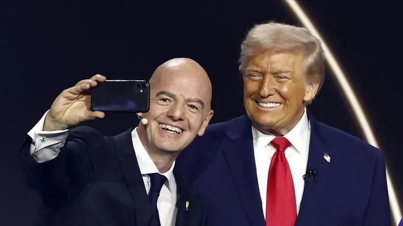 Il presidente della Fifa, il bresciano Gianni Infantino, e il presidente Usa Donald Trump - Foto Ansa © www.giornaledibrescia.it