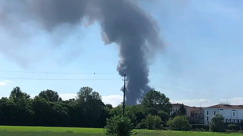 La nube visibile dalla strada questa mattina