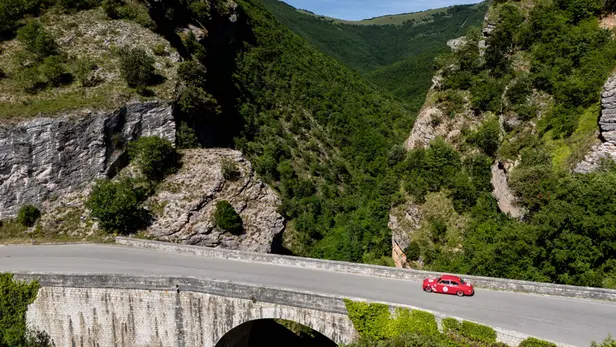 CRONACA BRESCIA MILLE MIGLIA 2026 passaggio Ponte a Botte NELLA FOTO un momento della competizione 12-06-2026 Newreporter@Checchi-Favretto